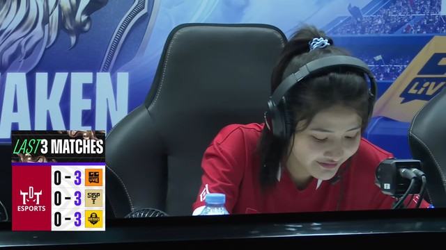 Huỳnh Nhi - bóng hồng game thủ chính thức debut Đấu Trường Danh Vọng, lập tức gây bão bằng visual cực đỉnh  - Ảnh 2.