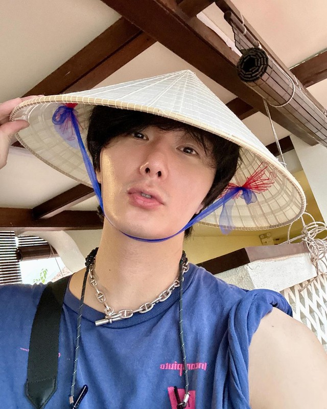 Jung Il Woo xả ảnh ở Việt Nam trước khi về Hàn: "Đây là 1 trong những chuyến đi hạnh phúc nhất của tôi"- Ảnh 1.