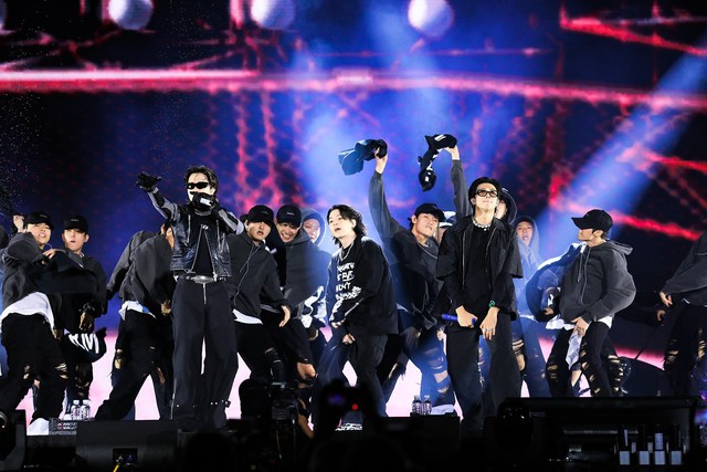 LE SSERAFIM gây thất vọng tại Coachella 2024: Sự tự mãn của HYBE tạo áp lực đè nặng idol thiếu kỹ năng!- Ảnh 10.