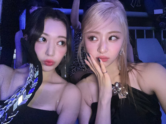 LE SSERAFIM gây thất vọng tại Coachella 2024: Sự tự mãn của HYBE tạo áp lực đè nặng idol thiếu kỹ năng!- Ảnh 4.