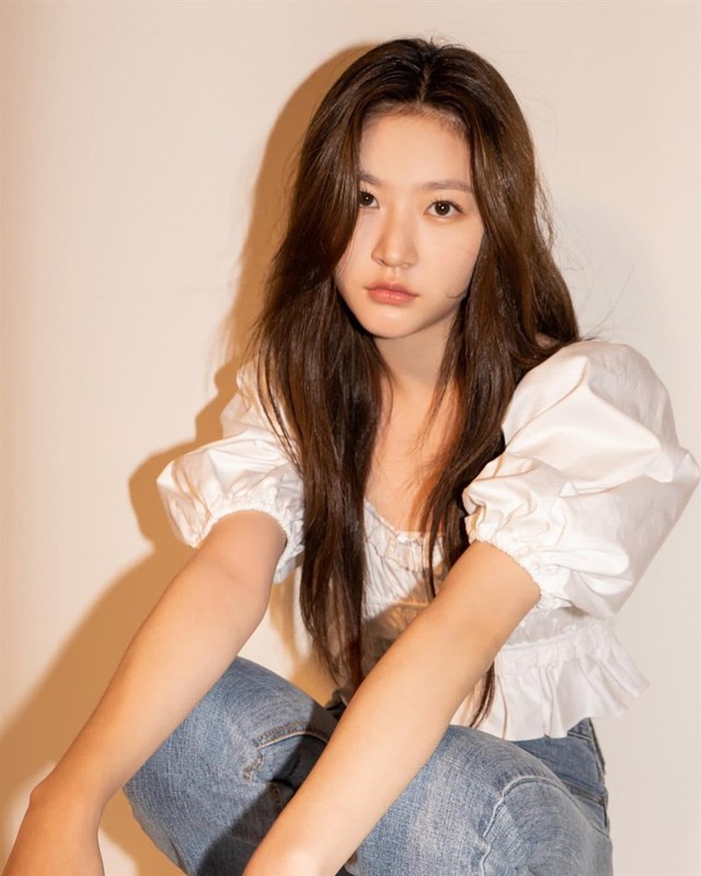 Kim Sae Ron suy sụp sau ồn ào leak ảnh thân mật với Kim Soo Hyun- Ảnh 1.