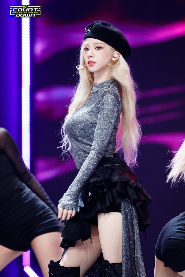 Jennie - Karina : Tài năng, visual không bàn cãi, tình yêu "chết yểu" sau một tháng công khai vì quá nổi tiếng- Ảnh 8. Jennie - Karina : Tài năng, visual không bàn cãi, tình yêu "chết yểu" sau một tháng công khai vì quá nổi tiếng- Ảnh 8.