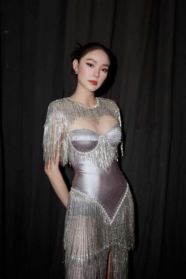 Minh Hằng thẳng thừng từ chối chụp ảnh với người hâm mộ tại sự kiện, chuyện gì đây?- Ảnh 3.