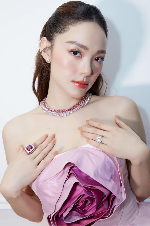 Minh Hằng thẳng thừng từ chối chụp ảnh với người hâm mộ tại sự kiện, chuyện gì đây?- Ảnh 2.