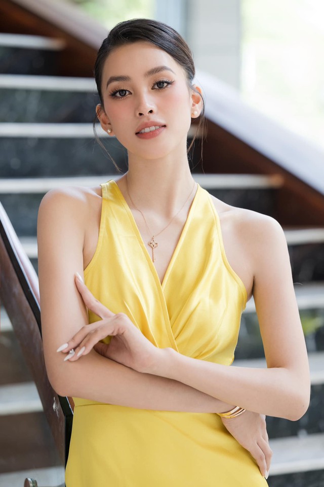 Váy áo local brand Việt đẹp cỡ nào mà đến mỹ nhân "ngàn năm có một" cũng bị "chuốc say"- Ảnh 1. Váy áo local brand Việt đẹp cỡ nào mà đến mỹ nhân "ngàn năm có một" cũng bị "chuốc say"- Ảnh 1.