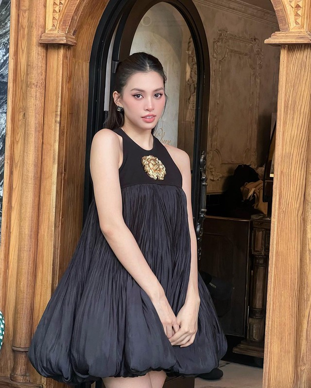 Váy áo local brand Việt đẹp cỡ nào mà đến mỹ nhân "ngàn năm có một" cũng bị "chuốc say"- Ảnh 2. Váy áo local brand Việt đẹp cỡ nào mà đến mỹ nhân "ngàn năm có một" cũng bị "chuốc say"- Ảnh 2.