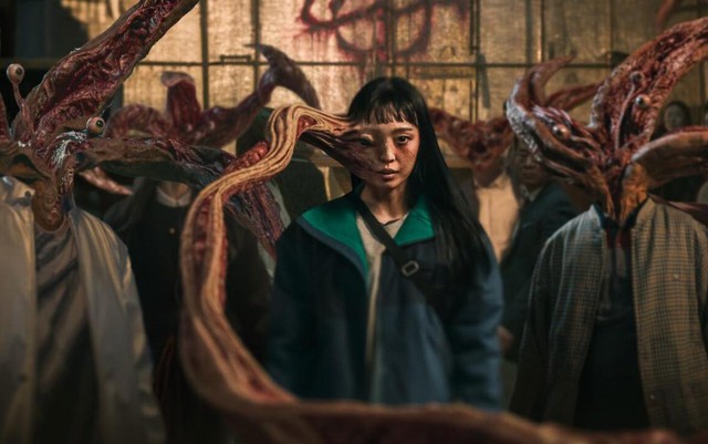 Parasyte: The Grey - Siêu phẩm kinh dị khác xa nguyên tác vẫn đủ sức gây choáng ngợp- Ảnh 1. Parasyte: The Grey - Siêu phẩm kinh dị khác xa nguyên tác vẫn đủ sức gây choáng ngợp- Ảnh 1.