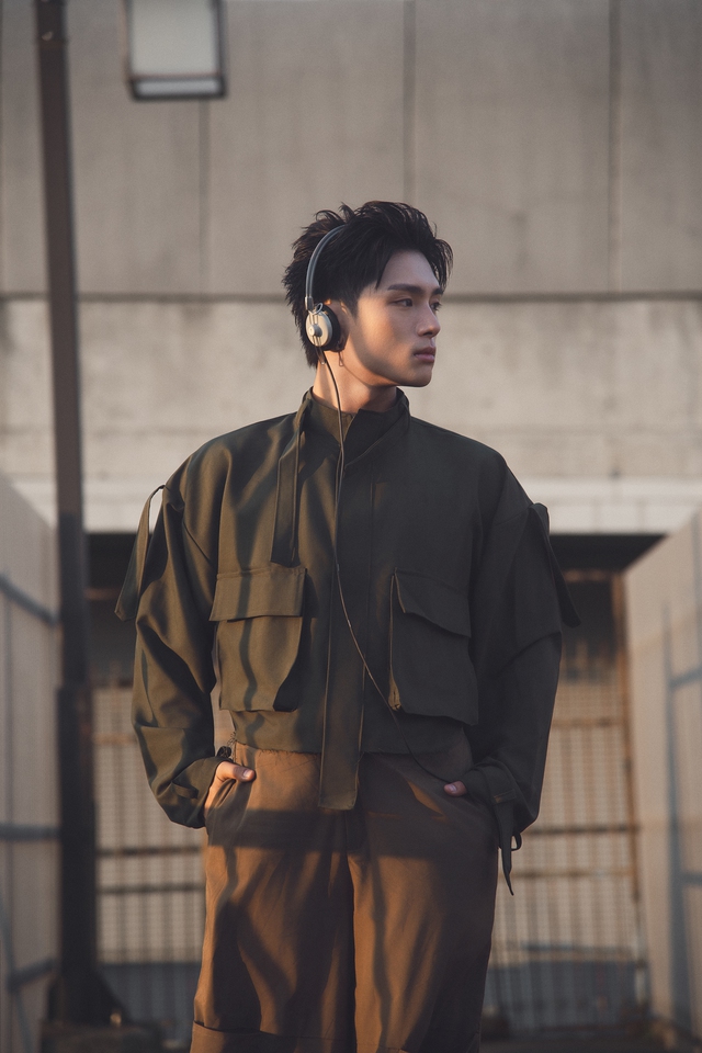 "Hoàng tử nhạc số" Vpop trở lại: Hát thế nào mà dân tình nức nở "tưởng không suy mà suy không tưởng"?- Ảnh 6.