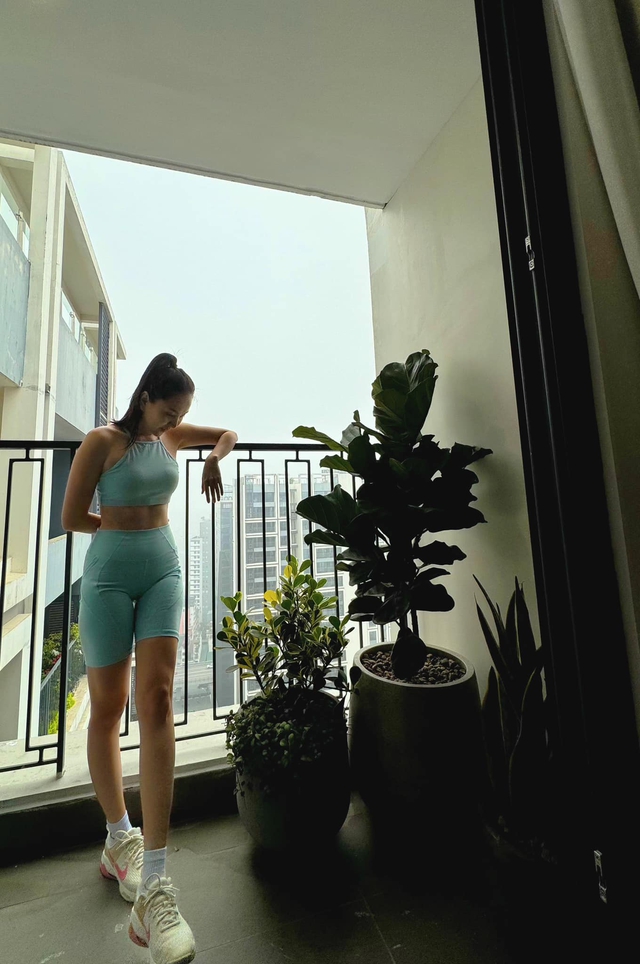 Hậu ly hôn của Mai Ngọc: Tận hưởng cuộc sống độc thân trong căn hộ tự mua, cắm hoa - chơi cây "chill" hết cỡ- Ảnh 8. Hậu ly hôn của Mai Ngọc: Tận hưởng cuộc sống độc thân trong căn hộ tự mua, cắm hoa - chơi cây "chill" hết cỡ- Ảnh 8.