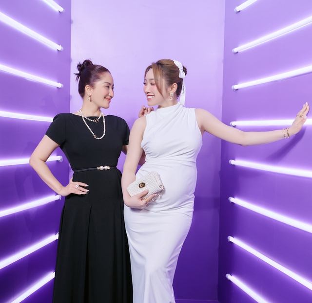 Chị đẹp Thu Phương tái xuất lộng lẫy, khoe giọng cao vút với bản hit "Trăng dưới chân mình"- Ảnh 4.