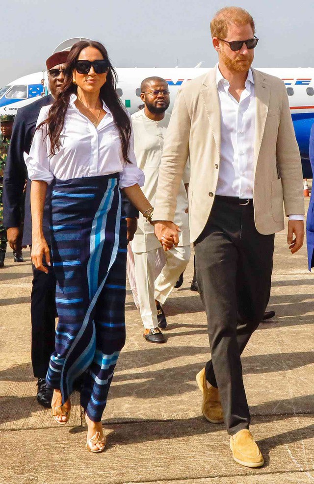 Stunned by the amount of money Meghan spent on the outfits and accessories she wore in just 72 hours in Nigeria - Photo 4.