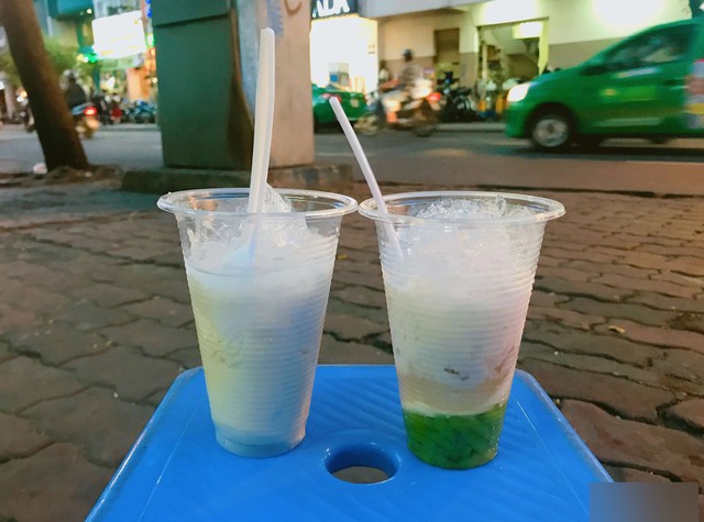 Tào phớ Hà Nội và tàu hũ Sài Gòn: Cùng là 1 món nhưng cách ăn khách nhau "một trời một vực"!- Ảnh 8.