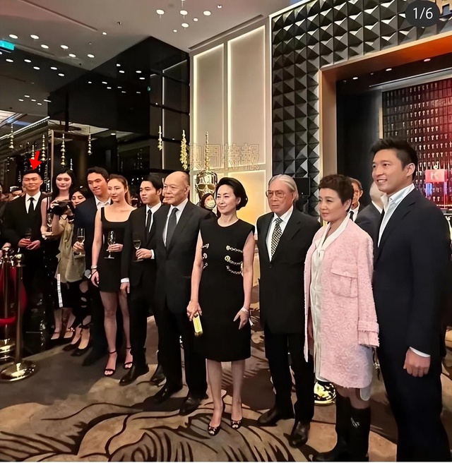 Ái nữ 2 lần bị chỉ trích là “tiểu tam”, giờ sống bình yên bên chồng sắp cưới với của hồi môn khủng- Ảnh 14.