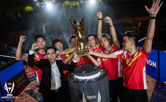 Xuân Bách chính thức giải nghệ, "ADN cuối cùng" của Team Flash sẽ không còn thi đấu!- Ảnh 2.