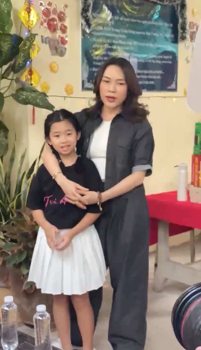 Con gái diễn viên Mai Phương cố sức làm việc này để mang 200 nghìn về nhà, nghe lí do càng bất ngờ hơn- Ảnh 2.