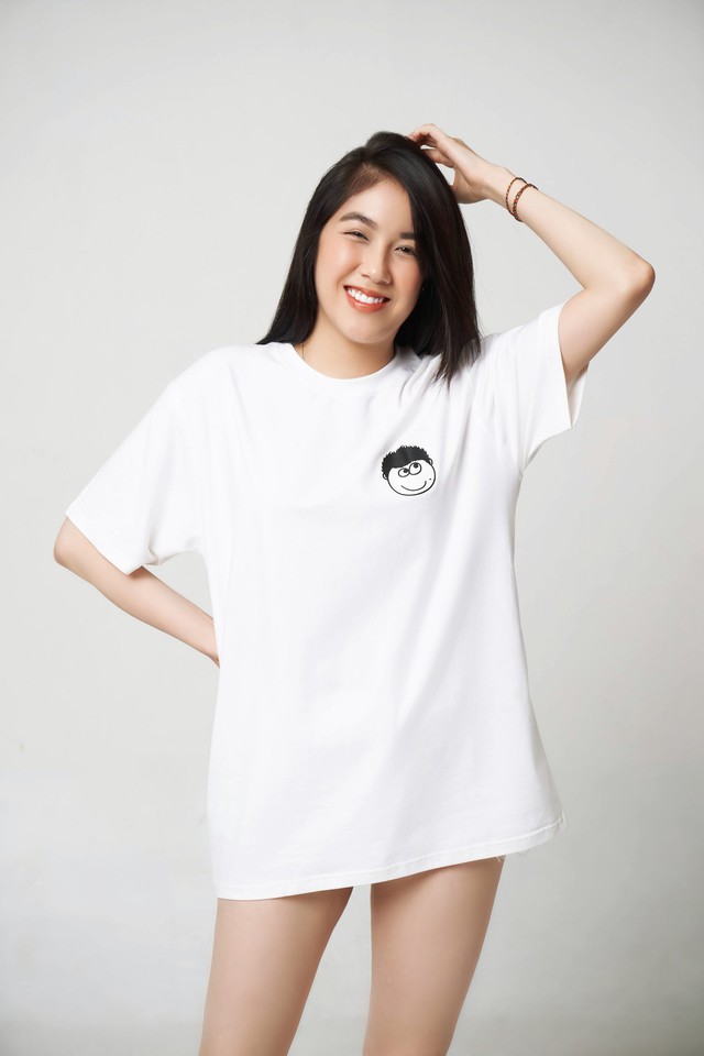 Thời trang của 2 thiếu nữ nhà Tom Cruise và Brad Pitt: Mỗi nàng 1 vẻ nhưng cùng ưu ái các item cơ bản này- Ảnh 13. Thời trang của 2 thiếu nữ nhà Tom Cruise và Brad Pitt: Mỗi nàng 1 vẻ nhưng cùng ưu ái các item cơ bản này- Ảnh 13.