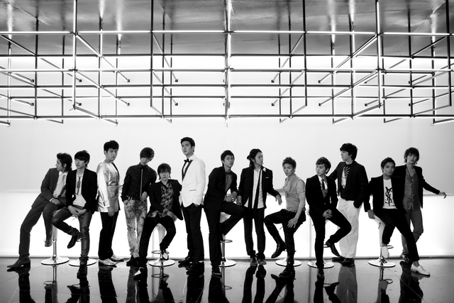 Super Junior - Nhóm nhạc "huyền thoại" dính đầy thị phi, 1 thành viên dằn vặt 15 năm vẫn không được tha thứ!- Ảnh 3.