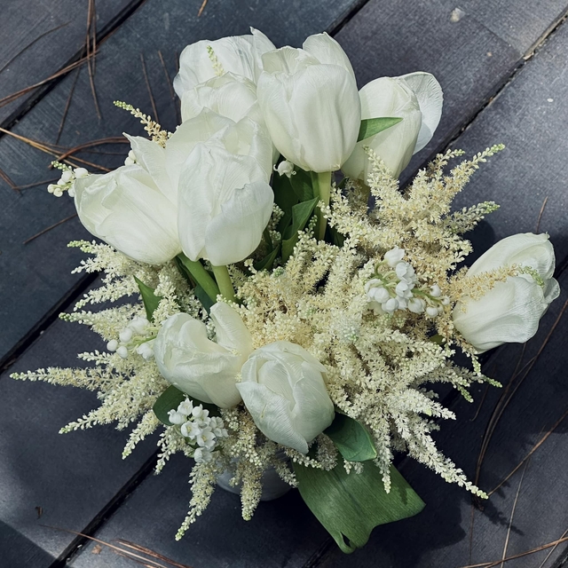 Midu dùng hoa cưới đắt đỏ, có ý nghĩa đặc biệt trong lễ cưới riêng tư với chồng doanh nhân tại Đà Lạt- Ảnh 1.
