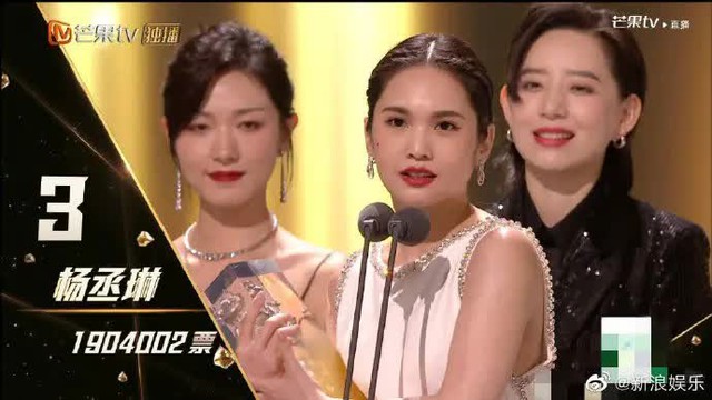 "Giáo chủ khả ái" đình đám một thời: Bị cấm sóng 7 năm vì vạ miệng, visual gây ngỡ ngàng ở tuổi 40- Ảnh 7.
