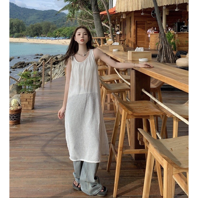 Nóng hơn cả thời tiết là Lisa khi đi biển: Mặc kín mặc hở, kiểu nào cũng Nóng hơn cả thời tiết là Lisa khi đi biển: Mặc kín mặc hở, kiểu nào cũng