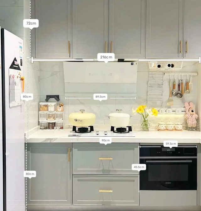 Chủ nhân "bánh bèo" và căn hộ tông hồng trắng xinh như ảnh trên Pinterest: Ai ngắm xong cũng phải "thả tim"- Ảnh 17. Chủ nhân "bánh bèo" và căn hộ tông hồng trắng xinh như ảnh trên Pinterest: Ai ngắm xong cũng phải "thả tim"- Ảnh 17.