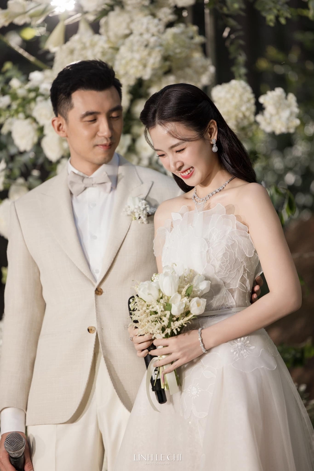 Midu tung bộ ảnh trước thềm siêu đám cưới: Visual tràn màn hình, thiếu gia Minh Đạt đắm đuối bên vợ tình hết nấc- Ảnh 10.