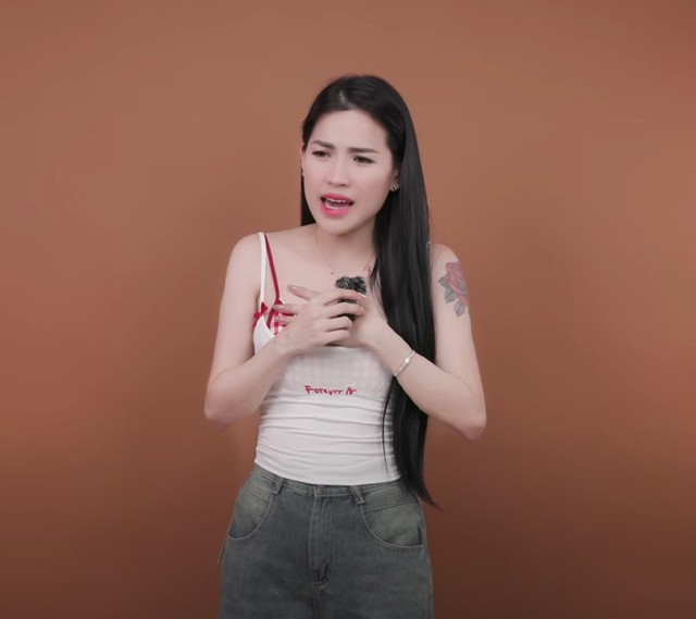 "Chiến thần" Hà Linh review mẫu áo hot TikTok: Chê tả tơi, mặc phát ngượng!- Ảnh 10.