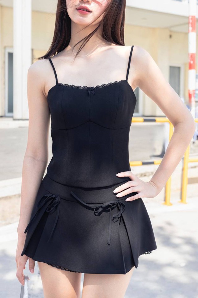 Theo Won Young (IVE) "F5" tủ đồ hè xinh tươi như Pinterest, cân mọi style từ năng động đến "bánh bèo"- Ảnh 18.