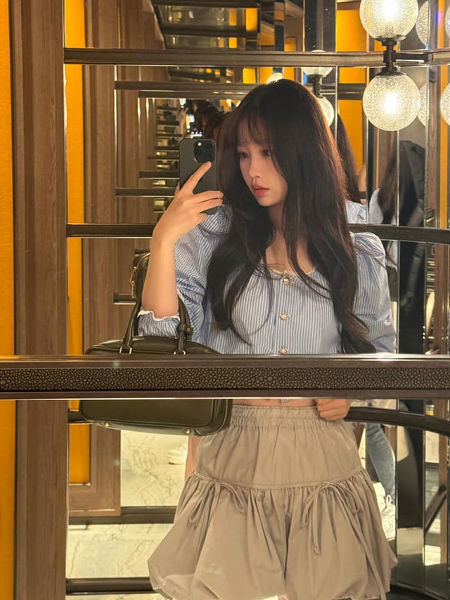 Netizen chê visual Ngu Thư Hân "phổ nữ", riêng style của cô thì phải công nhận rằng: Có gu- Ảnh 4.