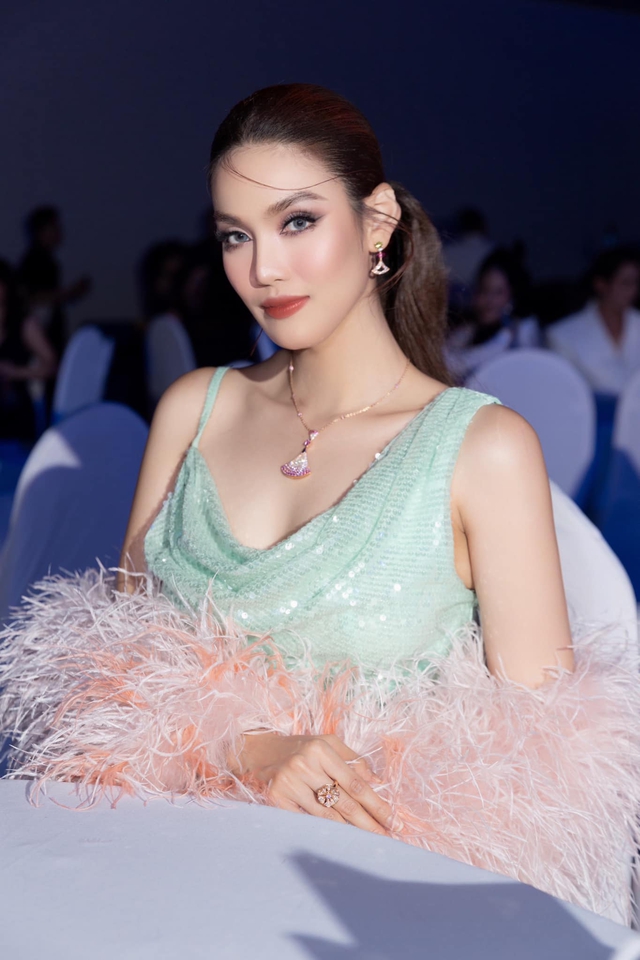 Siêu mẫu từng dậy sóng drama với Hoàng Thùy hiện tại ra sao?- Ảnh 3. Siêu mẫu từng dậy sóng drama với Hoàng Thùy hiện tại ra sao?- Ảnh 3.