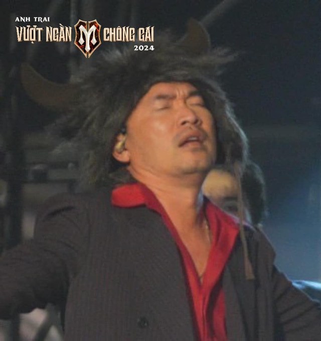 Tiến Luật rap hay nhảy vẫn không mắc cười bằng việc làm điều này ngay trên sân khấu!- Ảnh 5. Tiến Luật rap hay nhảy vẫn không mắc cười bằng việc làm điều này ngay trên sân khấu!- Ảnh 5.