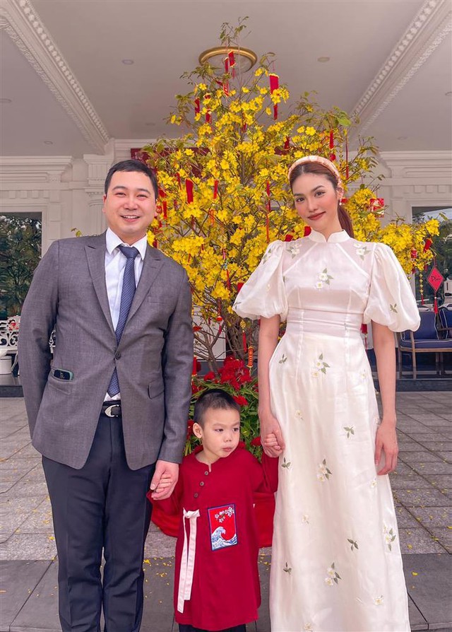 Siêu mẫu từng dậy sóng drama với Hoàng Thùy hiện tại ra sao?- Ảnh 2. Siêu mẫu từng dậy sóng drama với Hoàng Thùy hiện tại ra sao?- Ảnh 2.