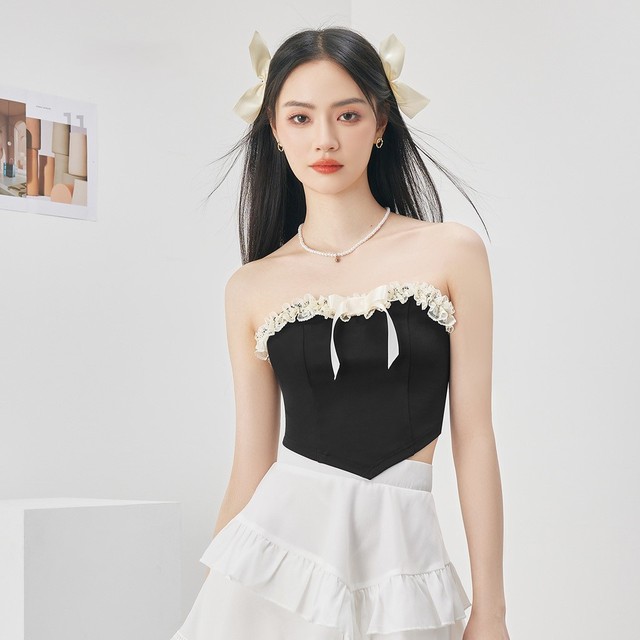 Quanh hè diện croptop, gái Hàn chỉ bạn list áo siêu xinh, phối đủ kiểu không chán- Ảnh 44. Quanh hè diện croptop, gái Hàn chỉ bạn list áo siêu xinh, phối đủ kiểu không chán- Ảnh 44.