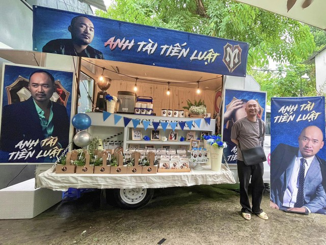 Một anh tài gặp "chông gai" khi đem xe đồ ăn đến tiếp tế, phản ứng sau đó gây chú ý!- Ảnh 4.