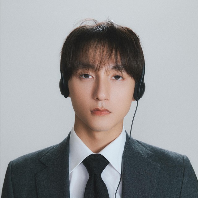 63 Anh Trai xâm chiếm Vpop: Cơ hội “thay máu" cho các FC Việt “đi đu idol”- Ảnh 11. 63 Anh Trai xâm chiếm Vpop: Cơ hội “thay máu" cho các FC Việt “đi đu idol”- Ảnh 11.