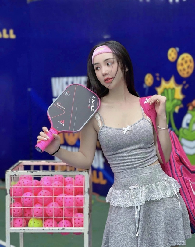 Mỹ nhân Việt chơi pickleball đâu chỉ chú tâm quần áo, tới vợt cũng rất chịu chi- Ảnh 16. Mỹ nhân Việt chơi pickleball đâu chỉ chú tâm quần áo, tới vợt cũng rất chịu chi- Ảnh 16.