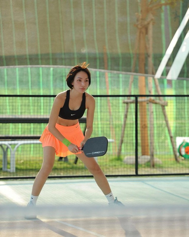 Mỹ nhân Việt chơi pickleball đâu chỉ chú tâm quần áo, tới vợt cũng rất chịu chi- Ảnh 20. Mỹ nhân Việt chơi pickleball đâu chỉ chú tâm quần áo, tới vợt cũng rất chịu chi- Ảnh 20.