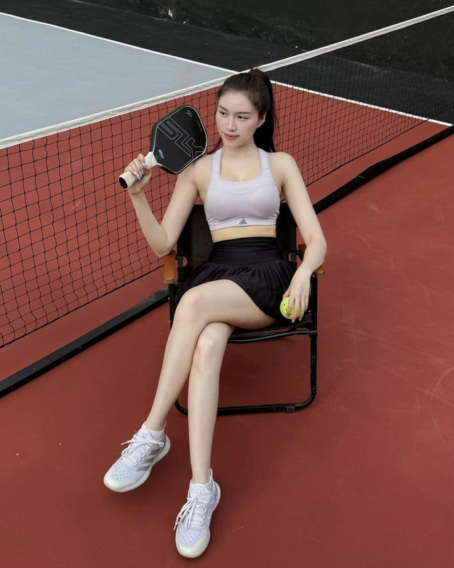 Mỹ nhân Việt chơi pickleball đâu chỉ chú tâm quần áo, tới vợt cũng rất chịu chi- Ảnh 17. Mỹ nhân Việt chơi pickleball đâu chỉ chú tâm quần áo, tới vợt cũng rất chịu chi- Ảnh 17.