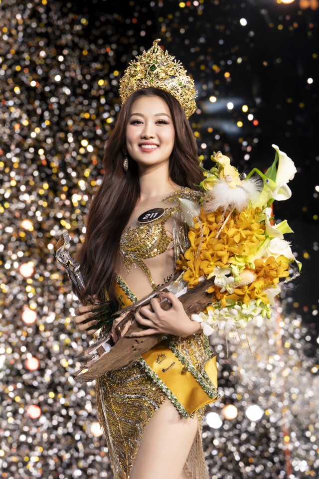 Hoa hậu Quế Anh hát nhảy thế nào mà bà Phạm Kim Dung khẳng định "có thể làm tốt vai trò của 1 idol Kpop"?- Ảnh 1.