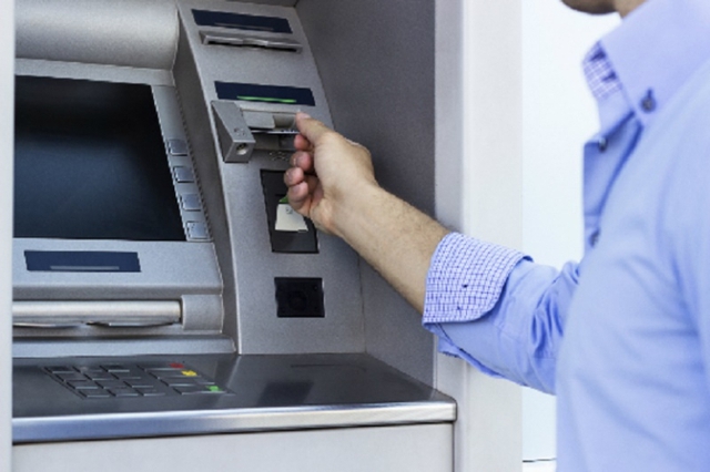 ATM "nuốt tiền" không nhả dù tài khoản đã bị trừ, làm ngay 2 cách sau để lấy lại tiền- Ảnh 2.