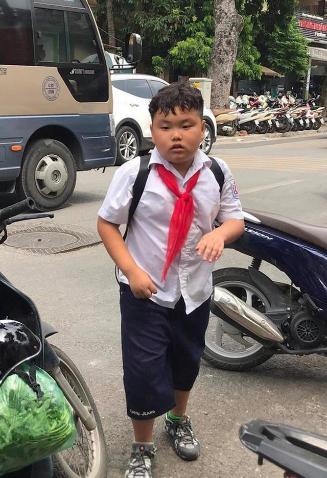 Hot lại loạt meme huyền thoại cậu bé tiểu học Hot lại loạt meme huyền thoại cậu bé tiểu học