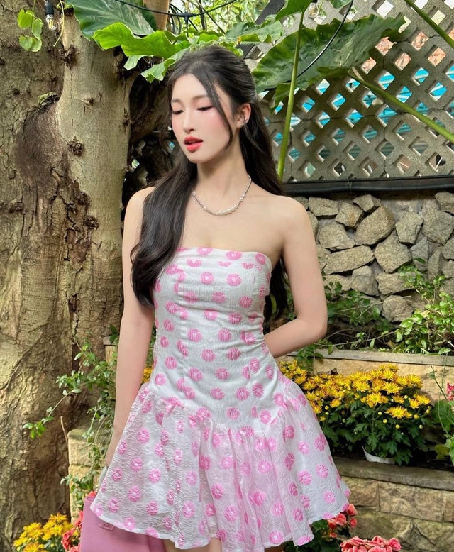 Số mệnh "phượng hoàng" nhưng Phương Nhi lại si mê đồ bình dân- Ảnh 7. Số mệnh "phượng hoàng" nhưng Phương Nhi lại si mê đồ bình dân- Ảnh 7.