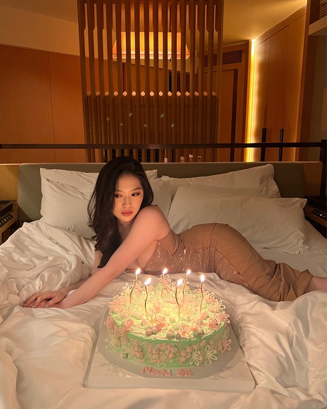 Ái nữ "ngậm thìa vàng" của tài tử Diệp Vấn: 21 tuổi cao 1m8, sắc vóc sexy không cưỡng nổi- Ảnh 1.