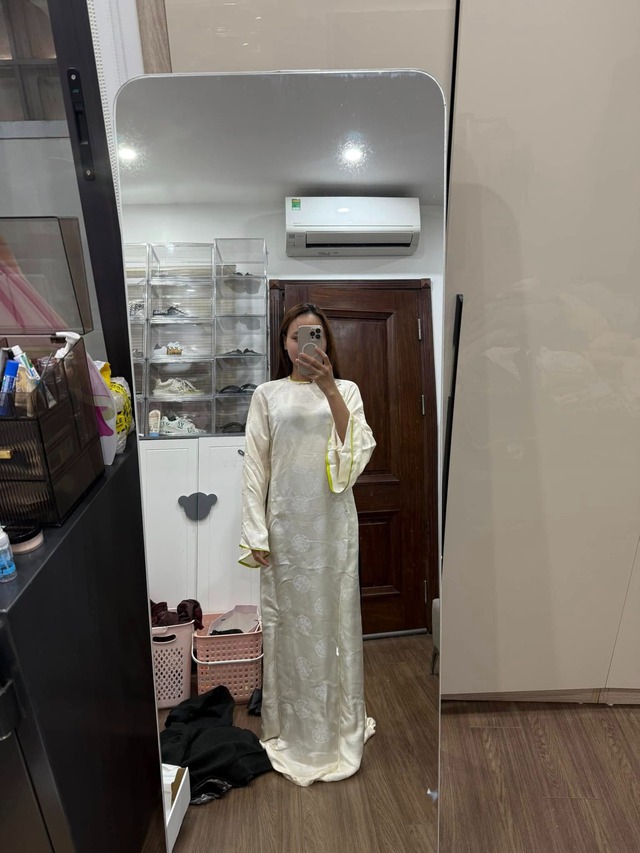 Bức ảnh chụp trước gương khiến nữ chủ nhân “xịt keo”, còn cư dân mạng cười “rung giường”- Ảnh 1.