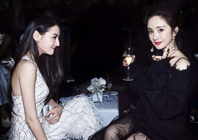 Dương Mịch thản nhiên nhắc đến Địch Lệ Nhiệt Ba sau 7 năm nghi vấn chị em tốt "cạch mặt"- Ảnh 3.