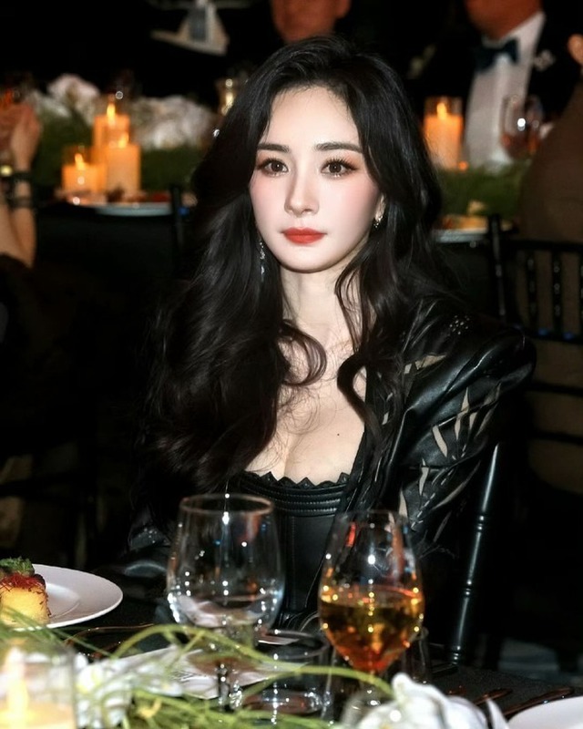 Dương Mịch thản nhiên nhắc đến Địch Lệ Nhiệt Ba sau 7 năm nghi vấn chị em tốt "cạch mặt"- Ảnh 4.