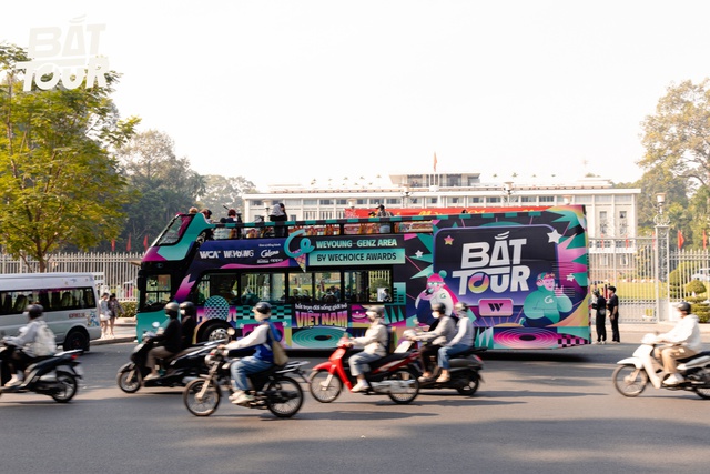Hoàng Dũng - Chi Xê - Changg gây “náo loạn” góc phố, Công Dương hóa “hoàng tử” làm một chuyện chấn động tại Bắt Tour- Ảnh 3.