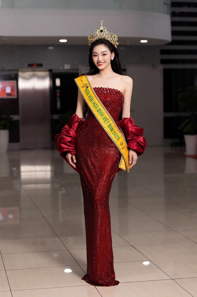 Hoa hậu Yến Nhi gặp "biến" ở Miss Grand- Ảnh 5.