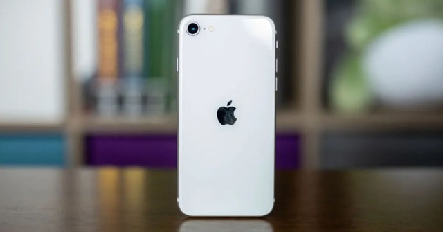 Chiếc iPhone "thất bại" của Apple: Mất giá kỷ lục, giờ chỉ còn dưới 3 triệu- Ảnh 3.