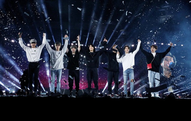 Rộ thông tin mới về World Tour của BTS, lượng khán giả đông gấp đôi BLACKPINK?- Ảnh 1.